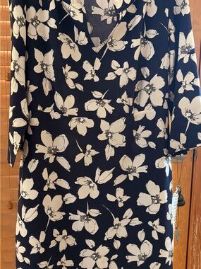 J. Jill Navy and White Floral V-Neck Dress